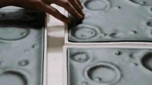 How to Choose the Right Mold Release Agent for Automotive Component Manufacturing (1)